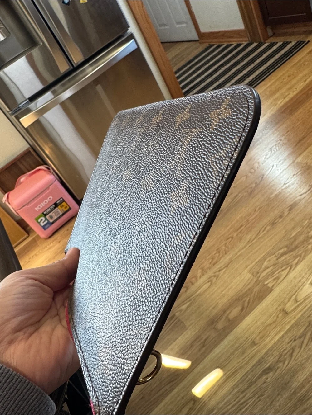 Louis Vuitton very good